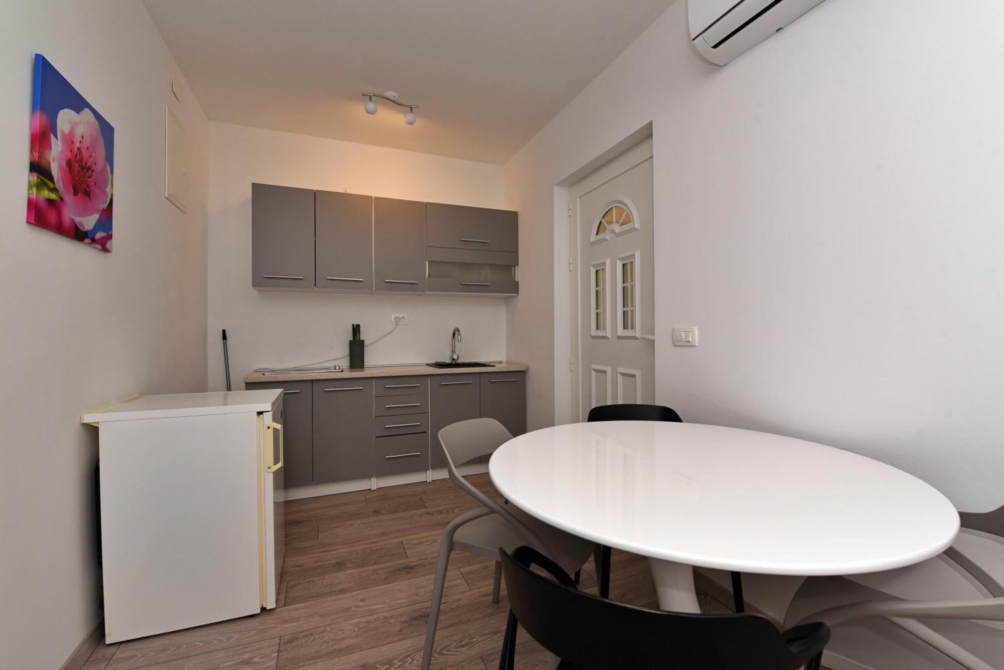 Aqua Apartments Omis Exterior photo